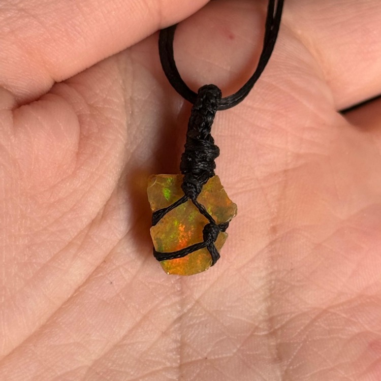 Opal Örgü Kolye (Küçük)