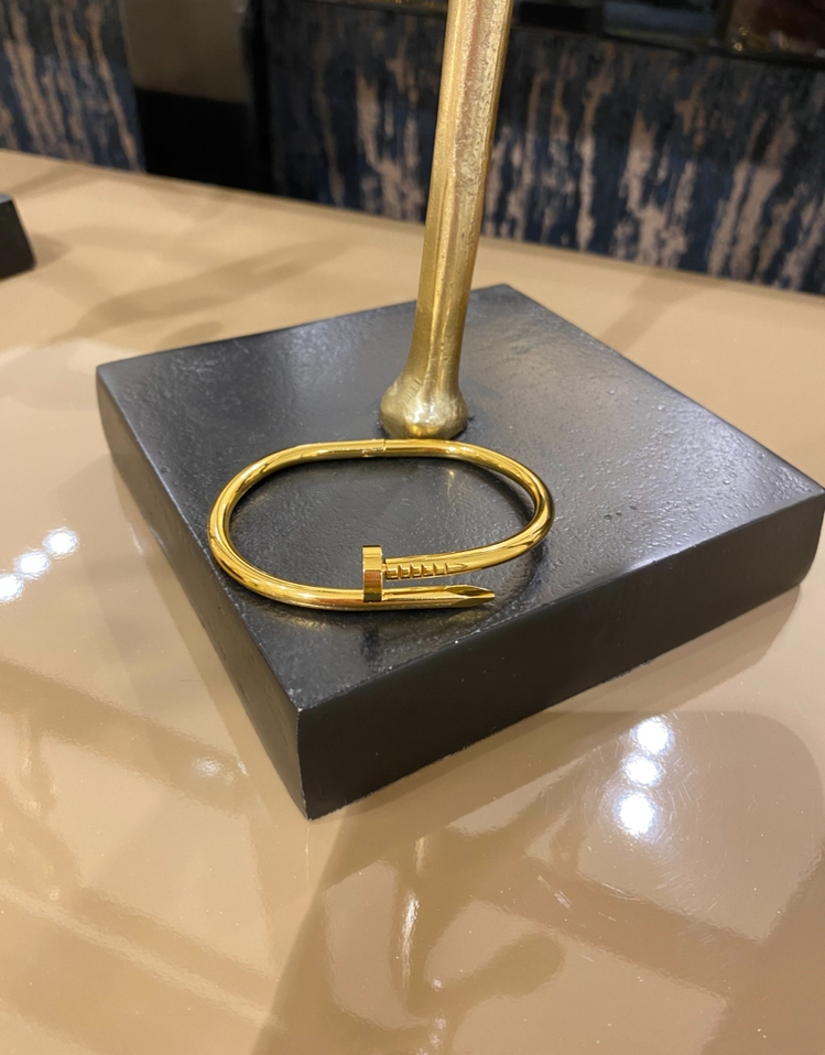 Çivi model gold çelik kelepçe
