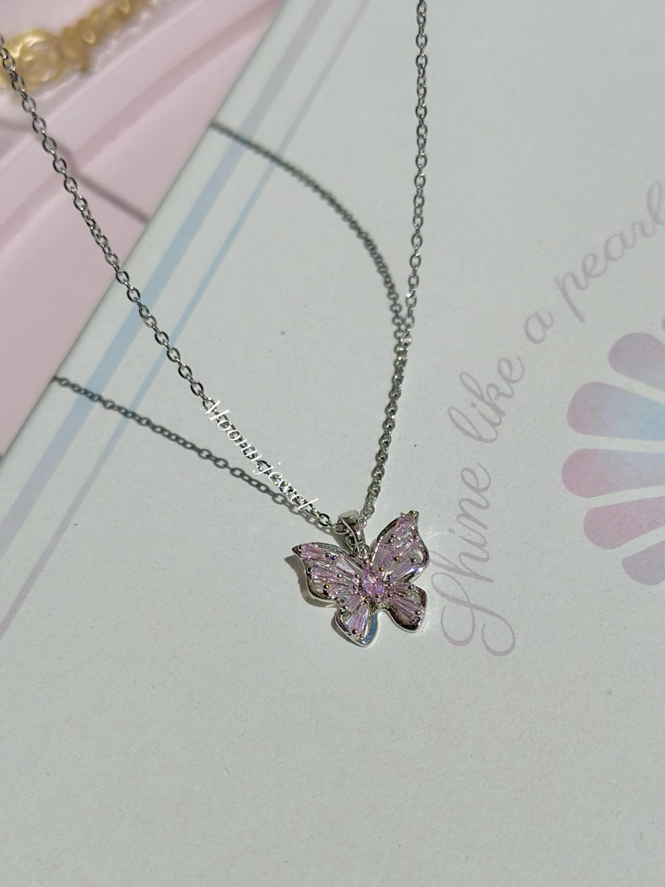 Pretty butterfly kolye