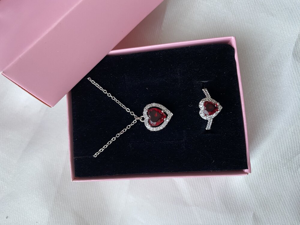love set kırmızı