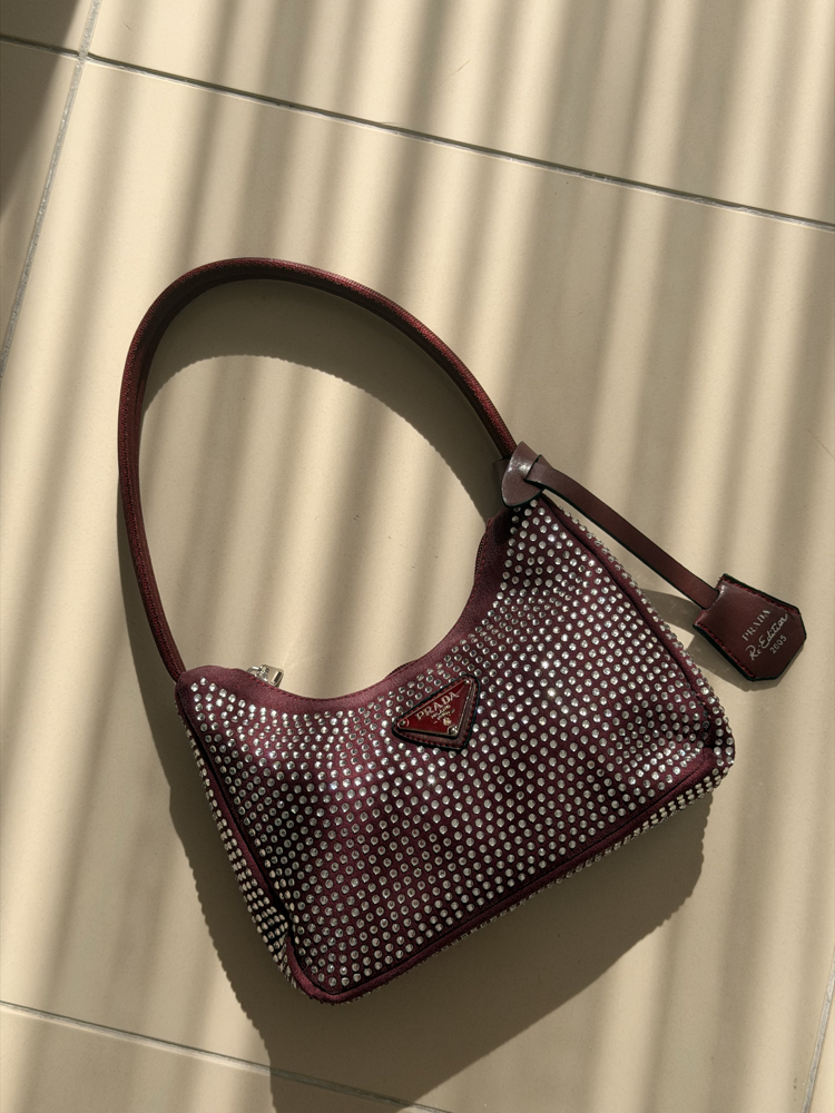 Prada taşlı çanta 