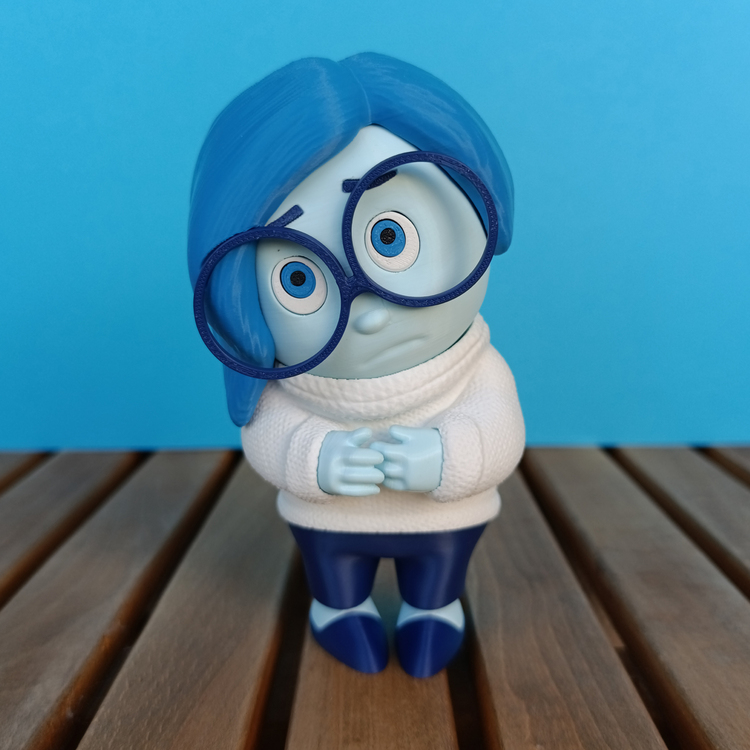 Inside Out (Ters Yüz) Üzüntü Karakteri Figürü – 15 cm Koleksiyonluk ve Hediyelik Figür