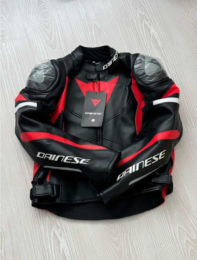 Dainese avro D4 (deri)