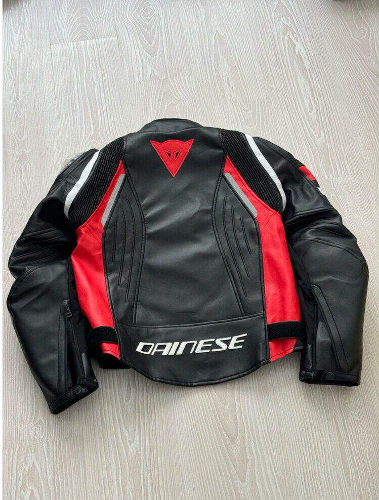 Dainese avro D4 (deri)