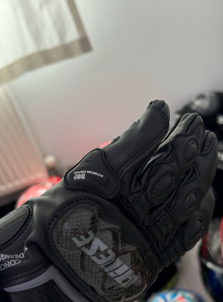 DAİNESE Süper carbon 3 