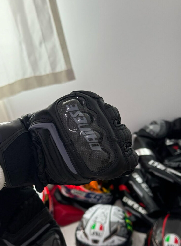 DAİNESE Süper carbon 3 
