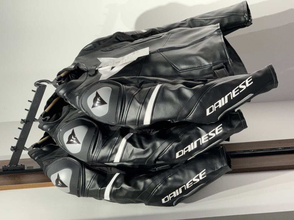 Dainese avro D4 (deri) 