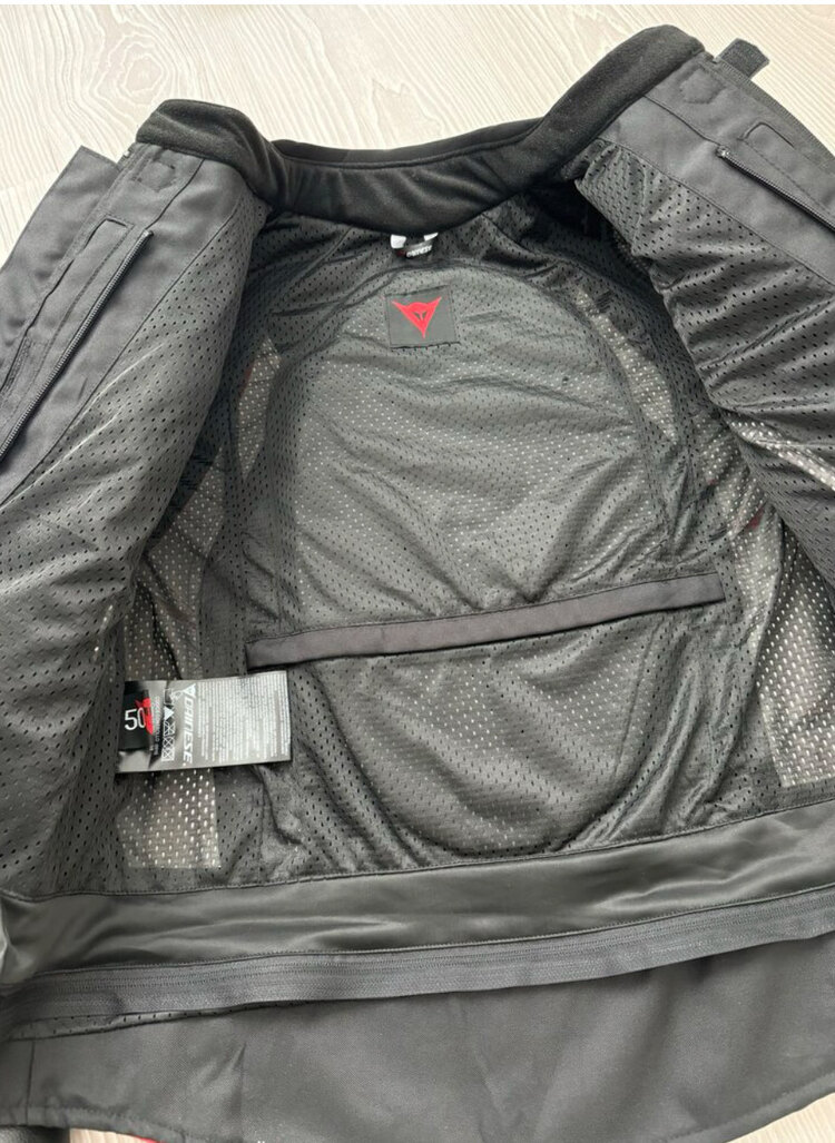 Dainese avro D4 (deri) 