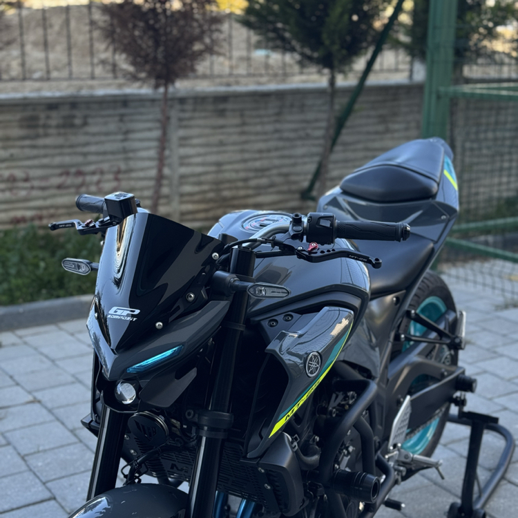 MT25 Ön Cam SİYAH
