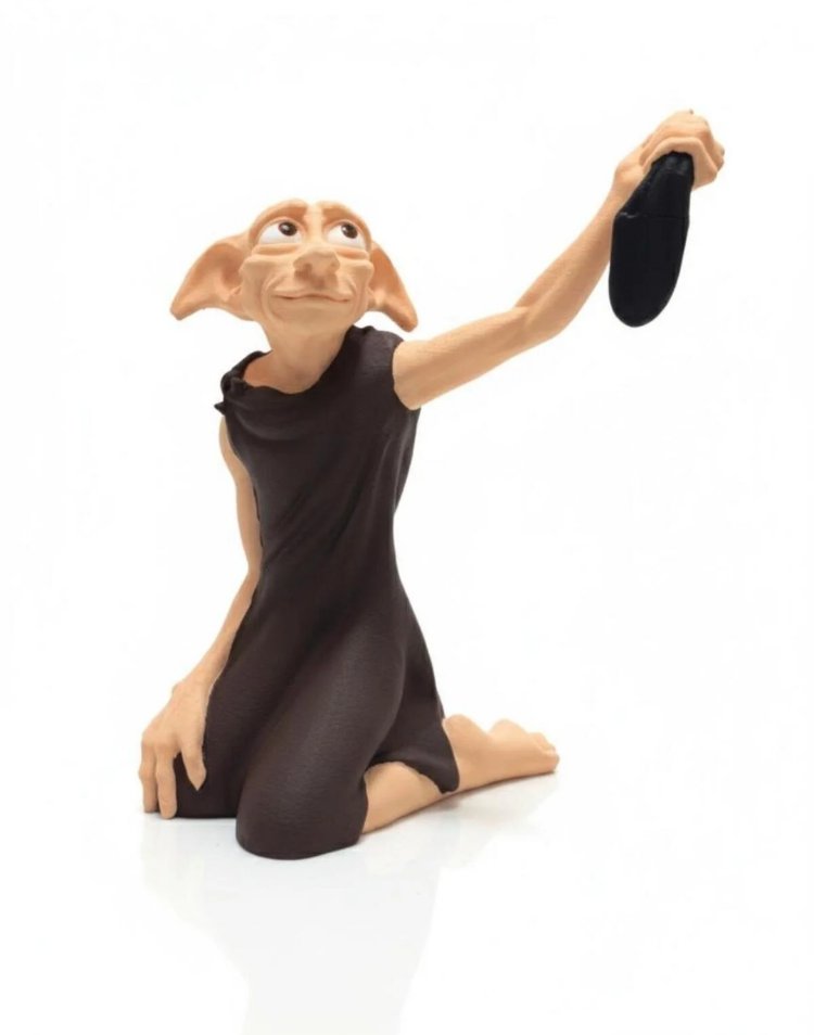 Harry Potter Dobby Figürü 20 cm El Boyaması – Efendisi Dobby’ye Bir Çorap Verdi