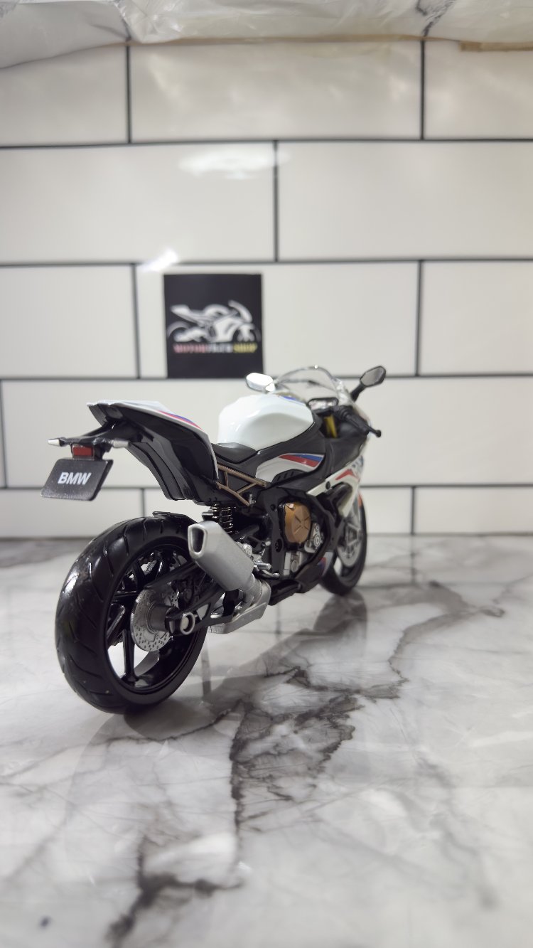 1:12 BMW S1000RR Motosiklet figürü (KUTULU)