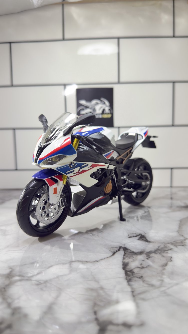 1:12 BMW S1000RR Motosiklet figürü (KUTULU)