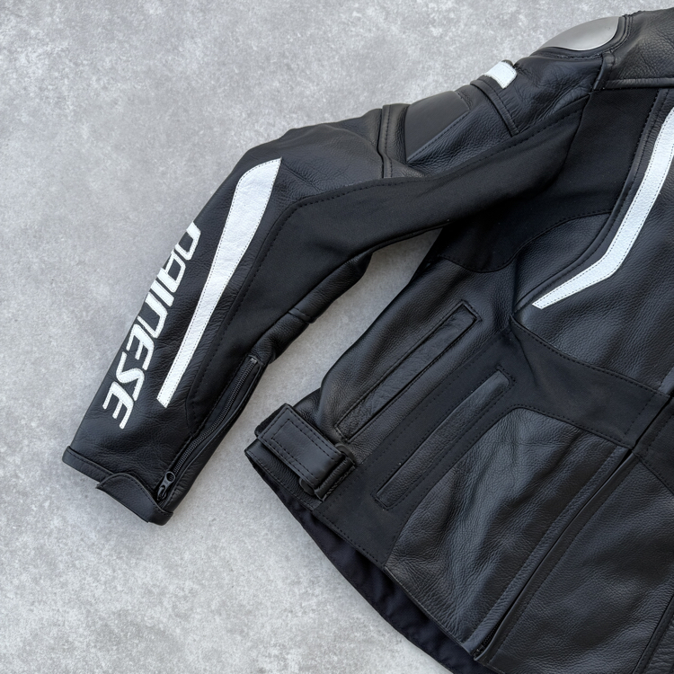 DAINESE HÖRGÜÇLÜ KADIN CEKET ( HAKİKİ DERİ )