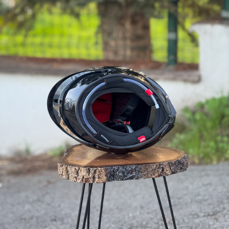 AGV PİSTA GP RR