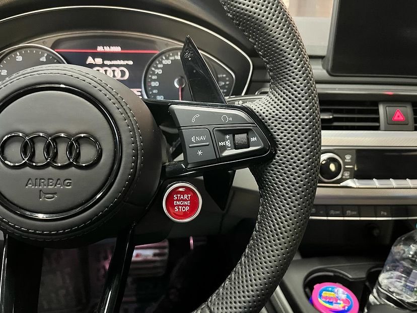 AUDI RS START STOP VE DRİVE MODLU DERİ DİKİŞLİ DİREKSİYON 