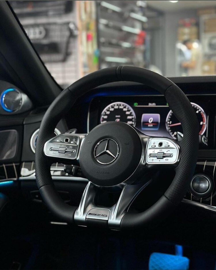 MERCEDES AMG DERİ DİKİŞLİ