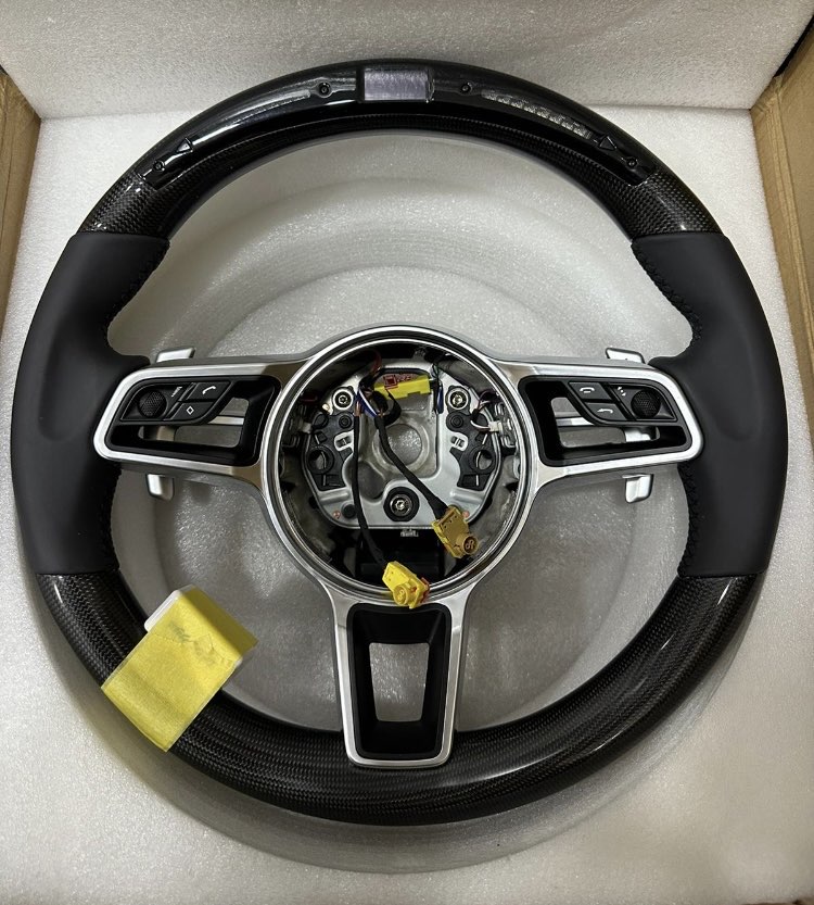 PORSCHE LED CARBON DİREKSİYON