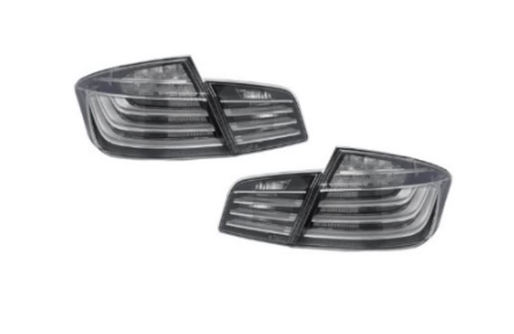 BMW F10 550i Style Stop Lambası – Beyaz / Dumanlı (Takım – Sol + Sağ)