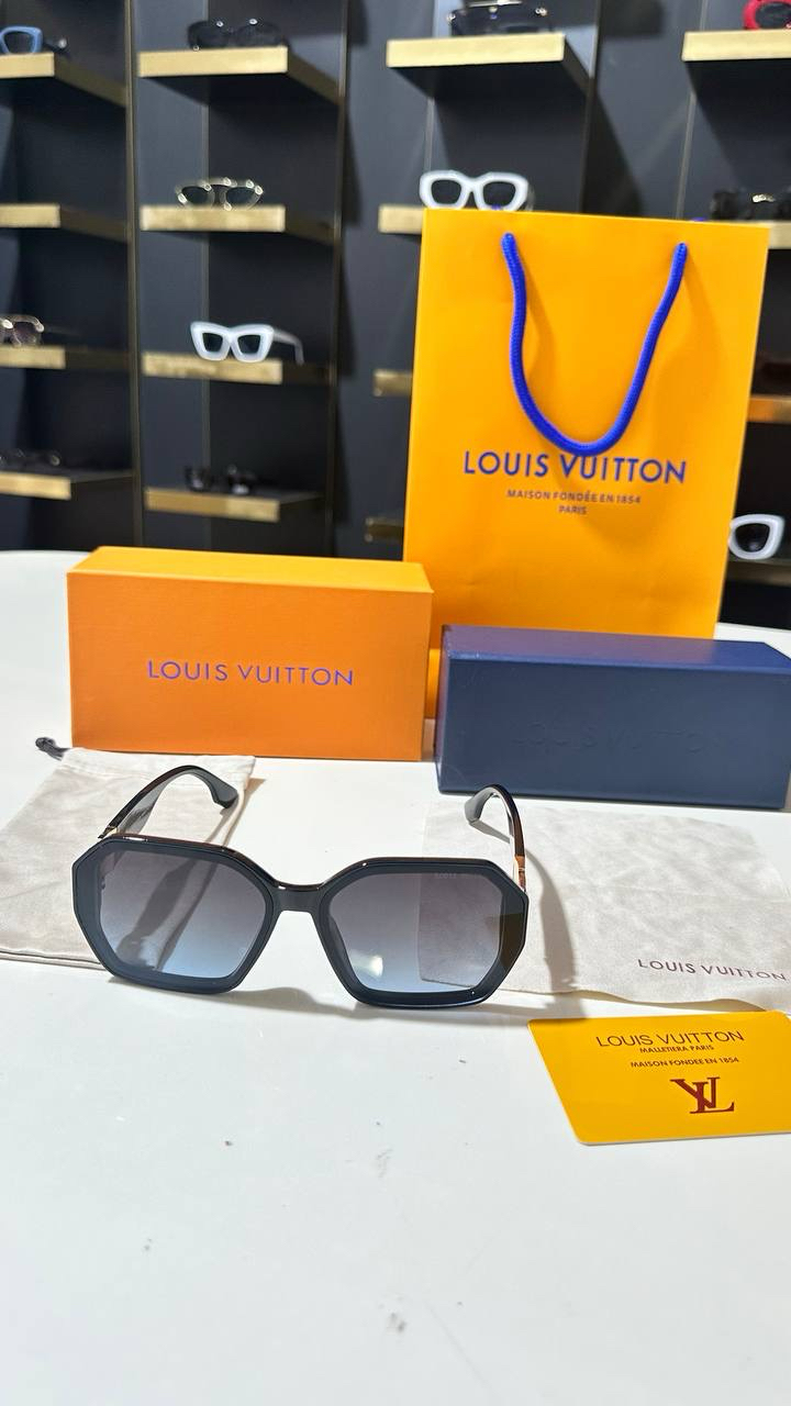 LOUIS VUITTON ithal gözlük