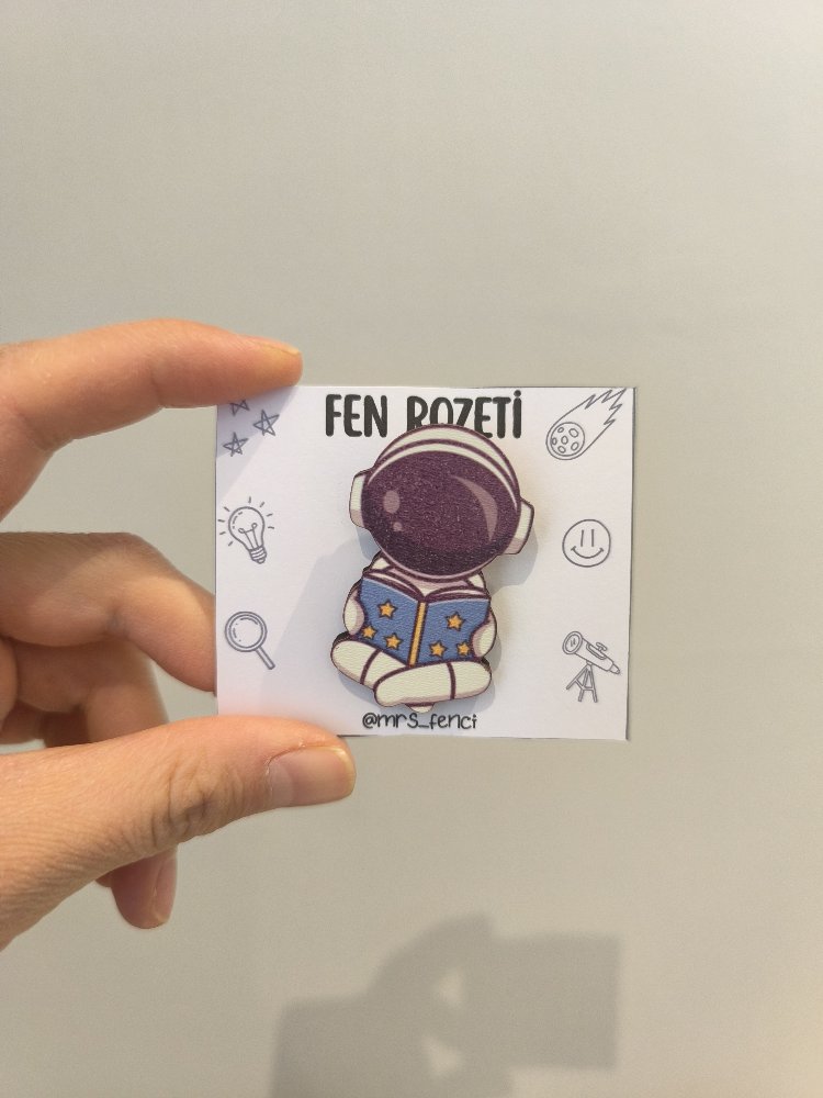 Kitap kurdu astronot