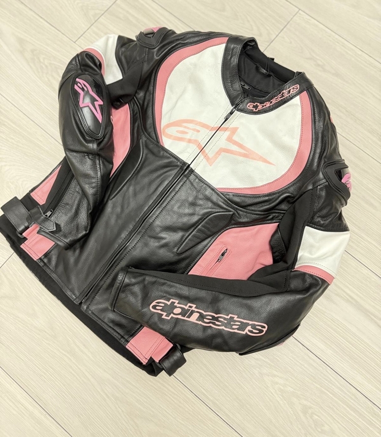 ALPİNESTARS DERİ HÖRGÜÇLÜ MONT SİYAH-PEMBE