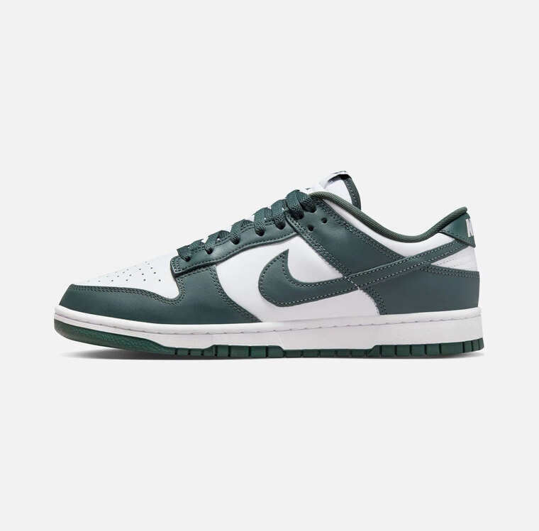 Nike Dunk Low “Team Green”