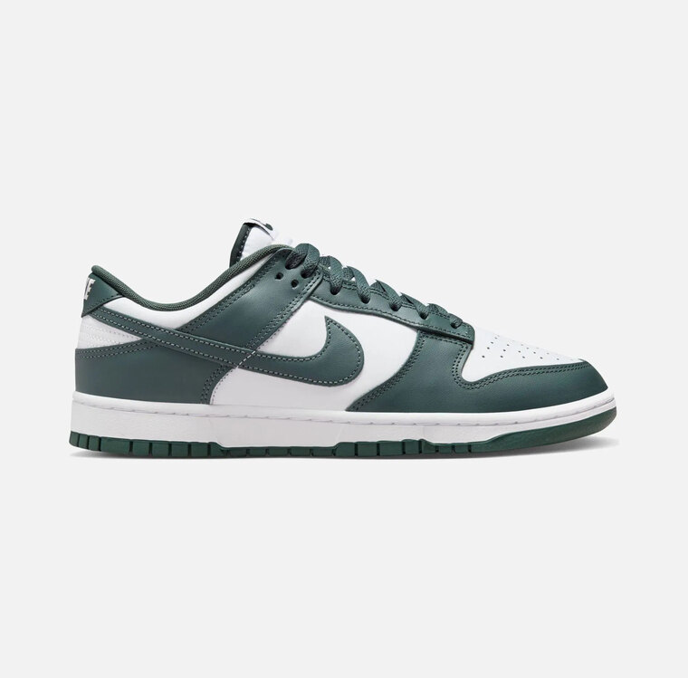 Nike Dunk Low “Team Green”