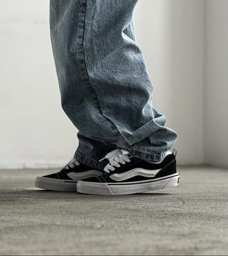 VANS KNU SKOOL