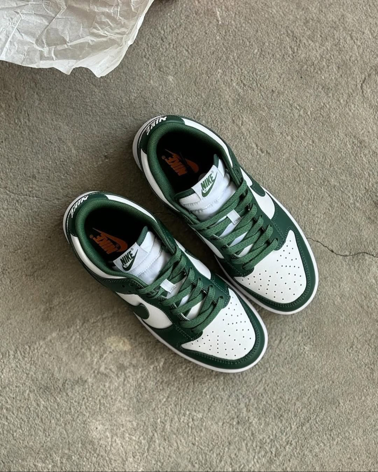 Nike Dunk Low “Team Green”