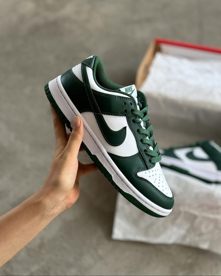 Nike Dunk Low “Team Green”
