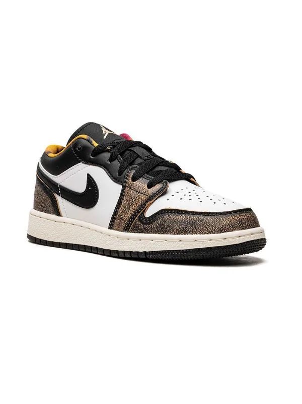 NİKE AİR JORDUN 1 LOW SE WEAR