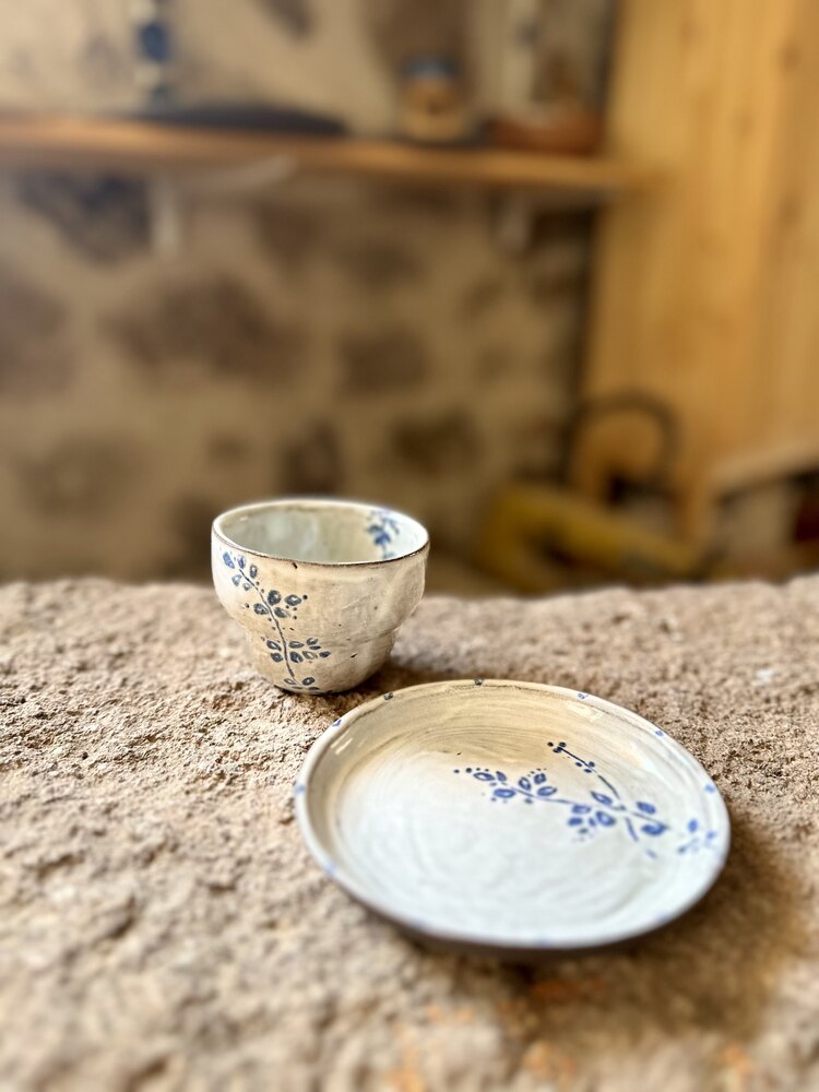 b e r r i e s mug