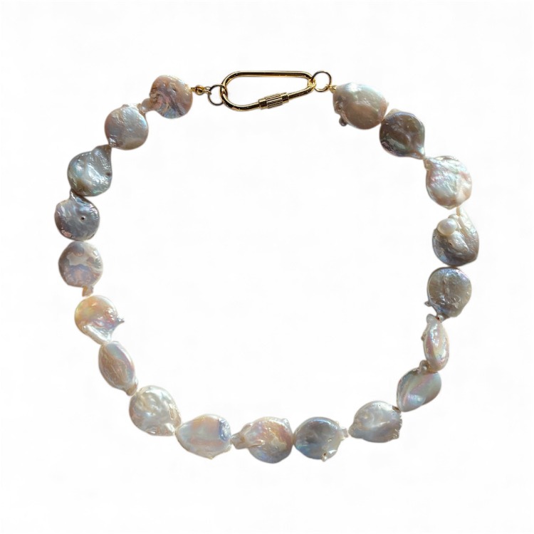 Octavia, Tasarım Kolye