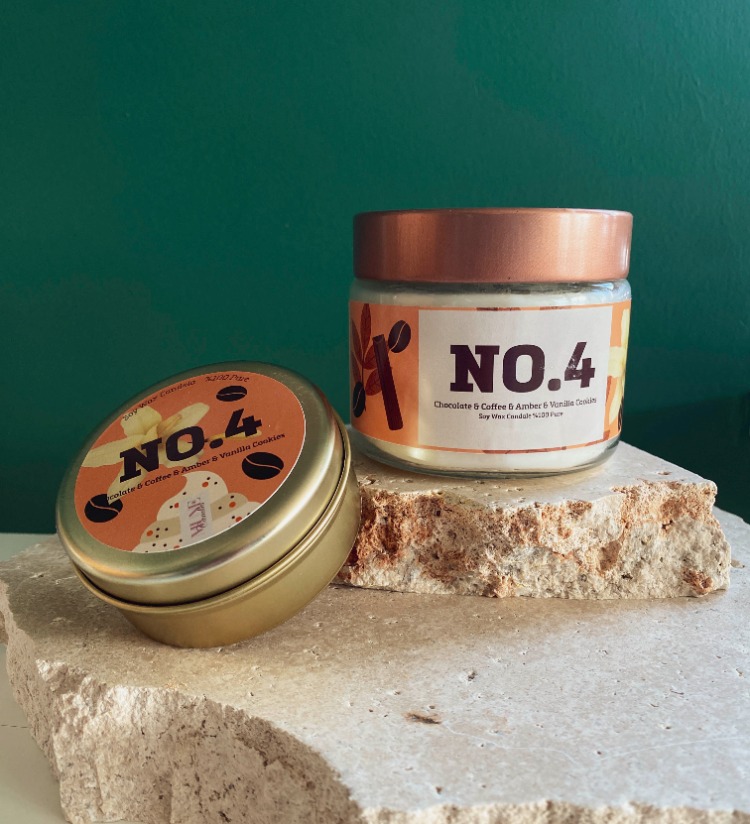 No.4 Chocolate, Coffee, Amber and Cookie Vanilla