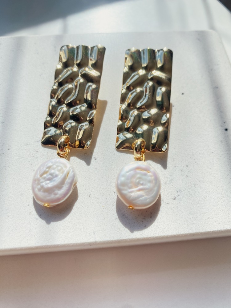 Tek Üretim İncili Küpe