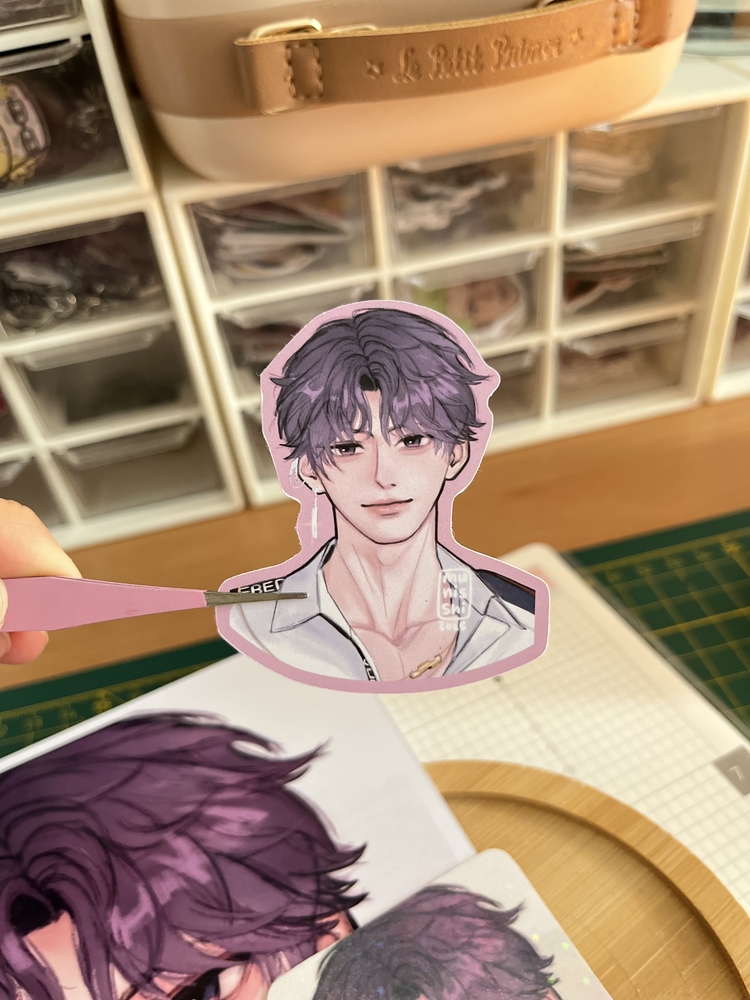 Rafayel Sticker (Love and Deepspace) - Hologramlı