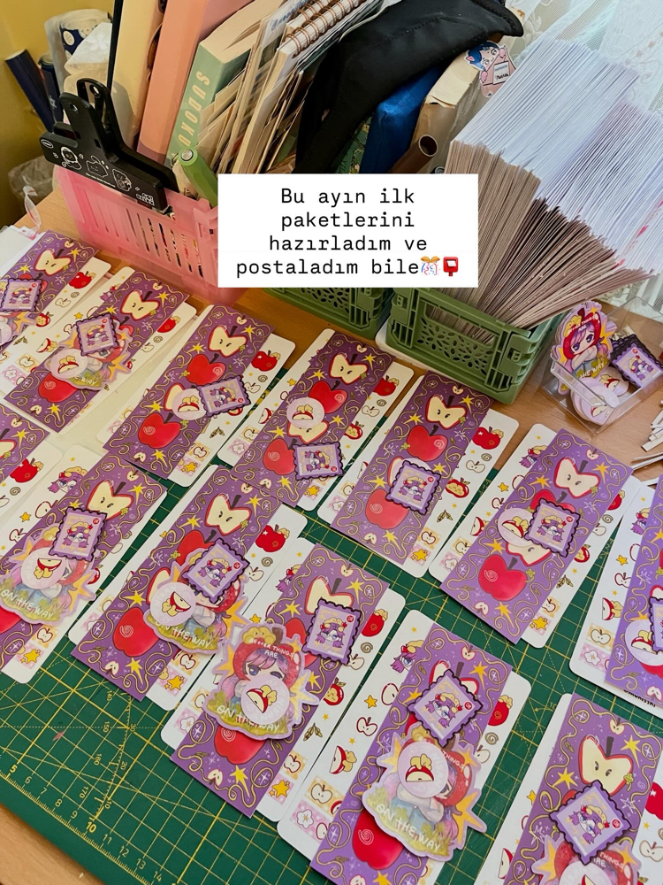 Nisan Ayı Sticker Kulübü Üyeliği l Whimsy Apples 