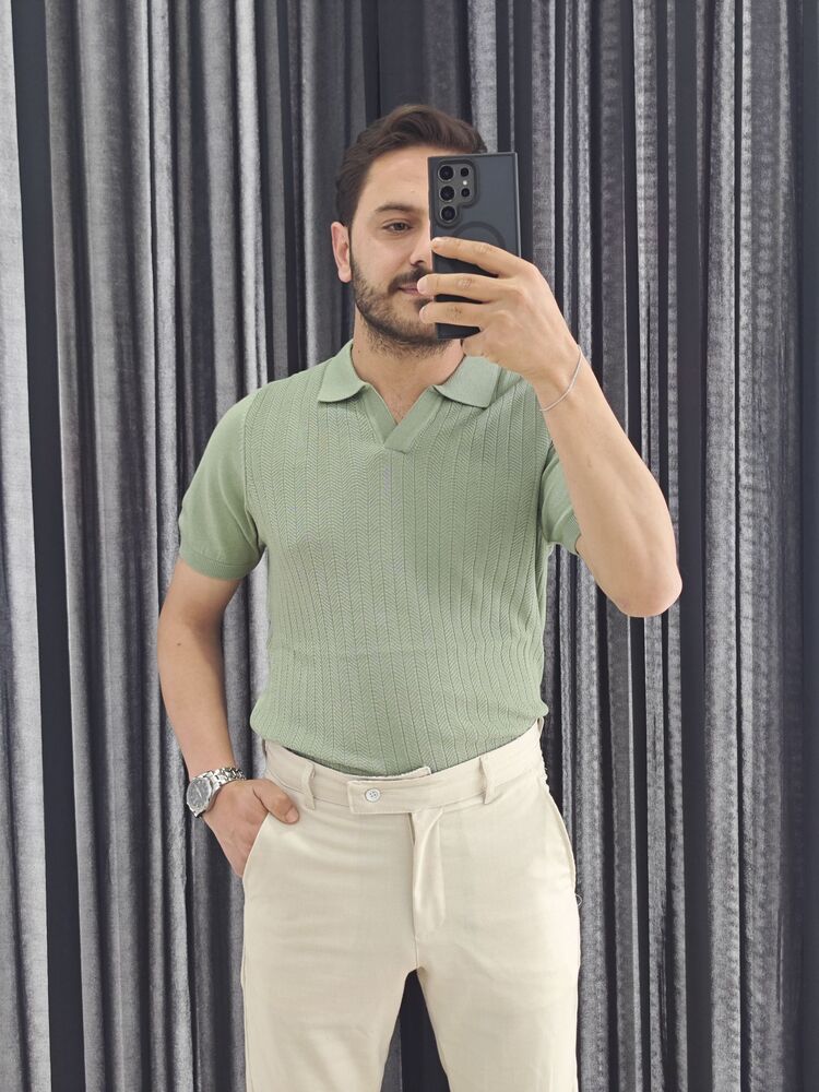 Ferahlık ve Şıklık Mint Yeşili Triko Tişört