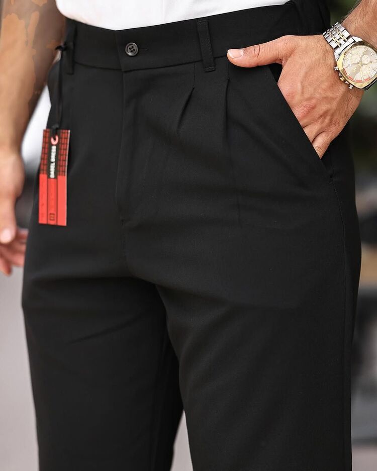 Tarz Sahibi Rahatlık: Baggy Siyah Pantolon