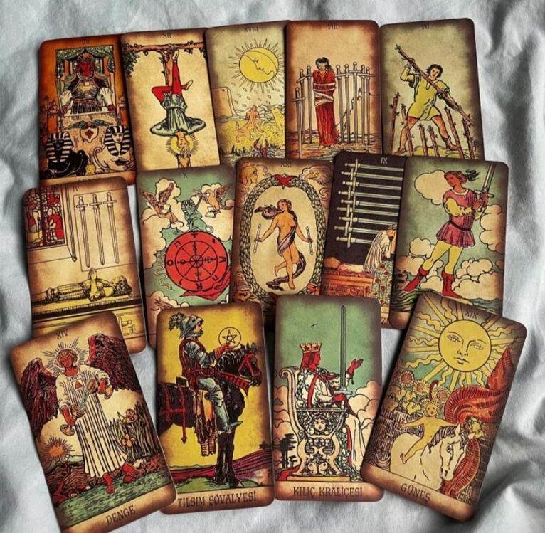 KLASİK TAROT DESTESİ 
