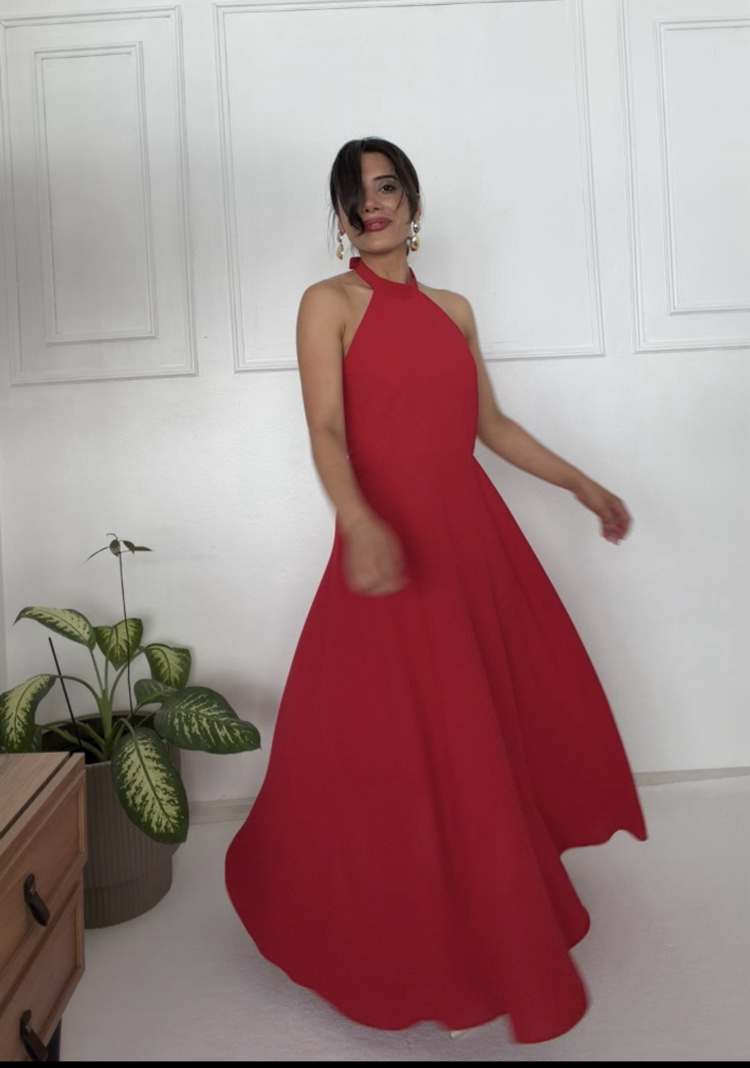 Halter Yaka Kırmızı Elbise 