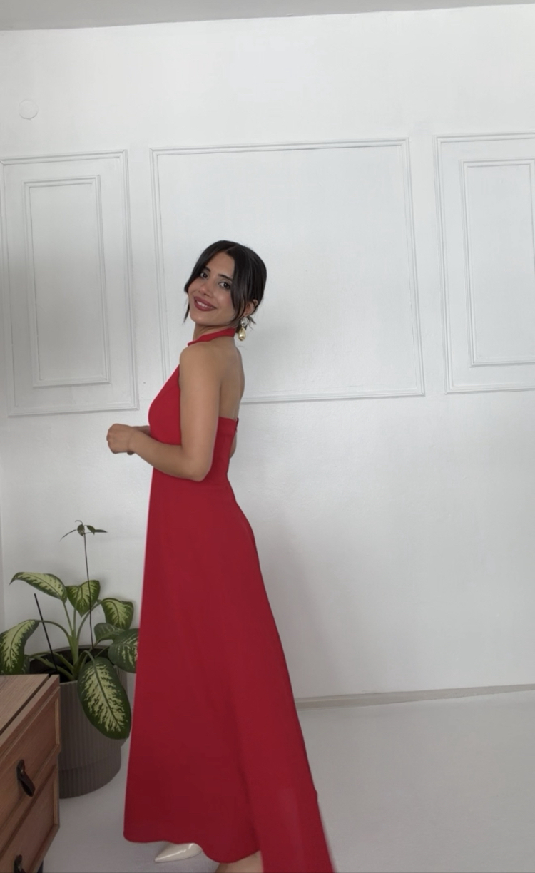 Halter Yaka Kırmızı Elbise 
