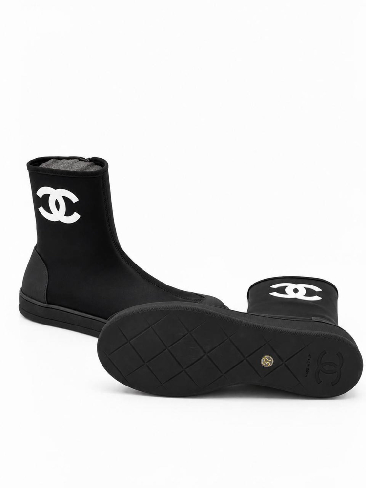 Chanel Women Rain Bot