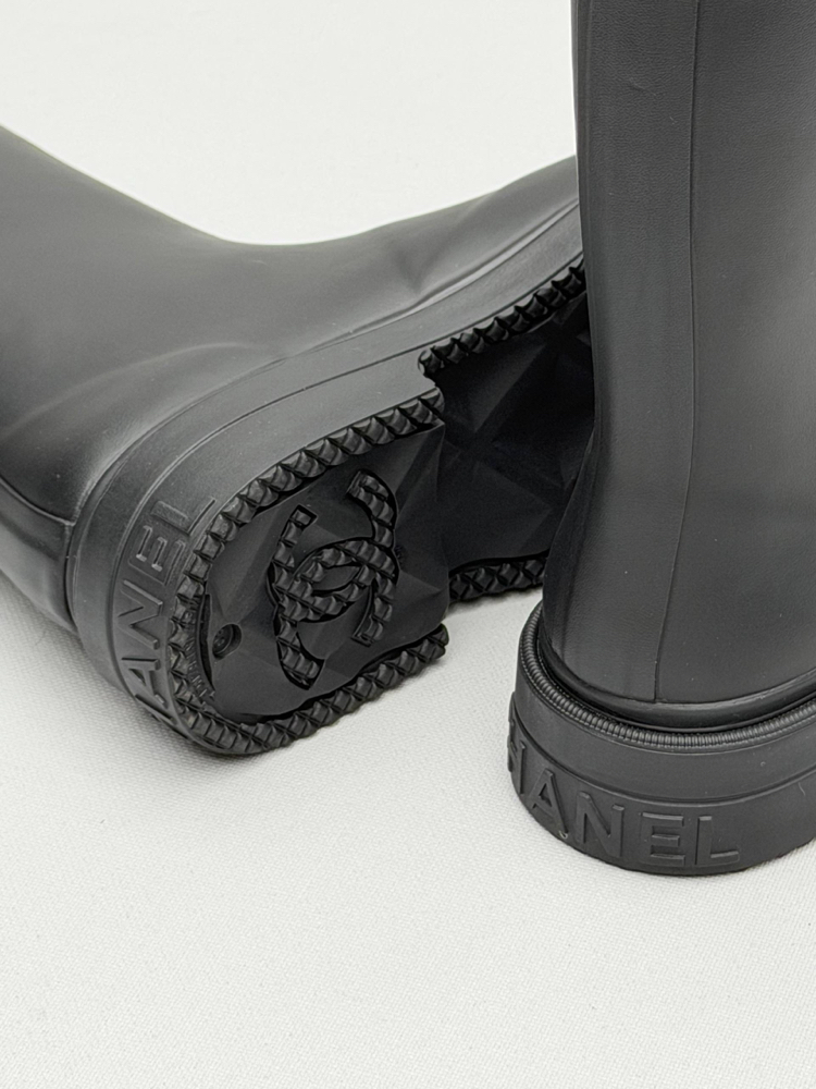Chanel Rain Bot Black 