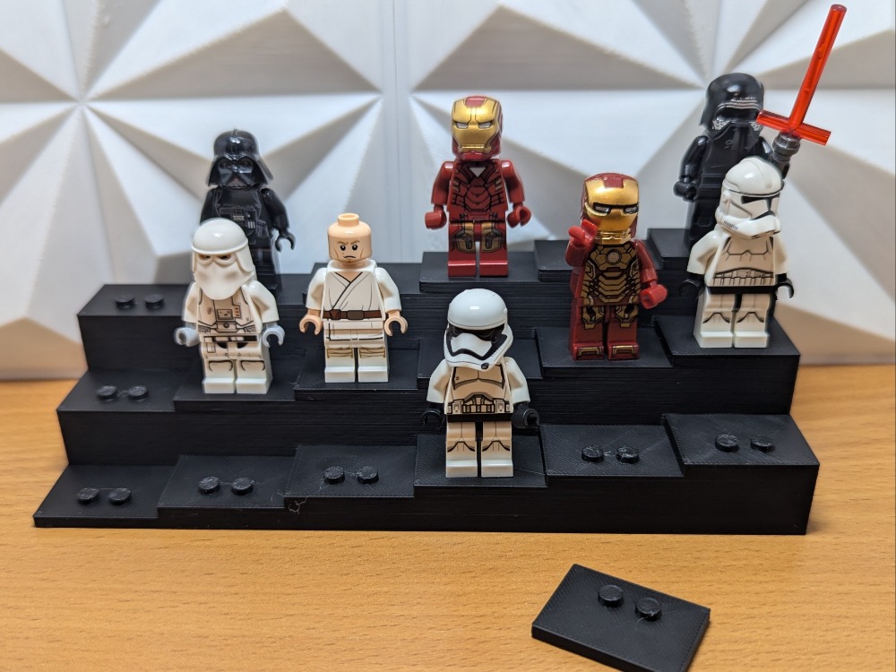 LEGO Minifigür Standı 18'li