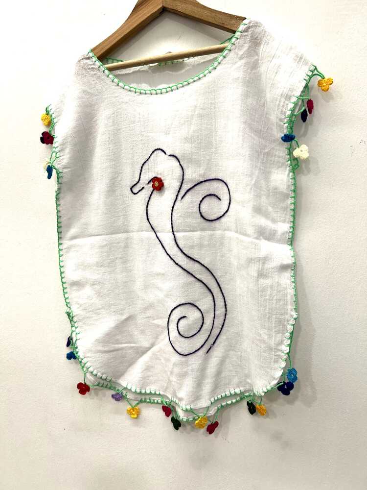Denizatı İşlemeli Keten Bebek Pareosu
