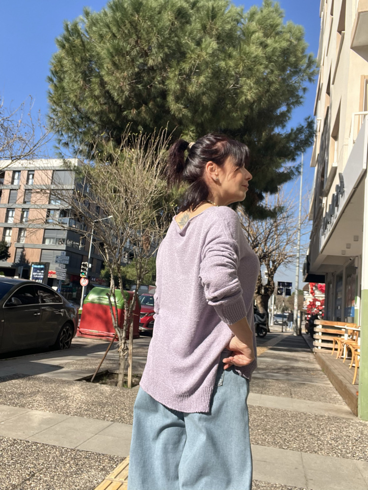 Lila Triko 