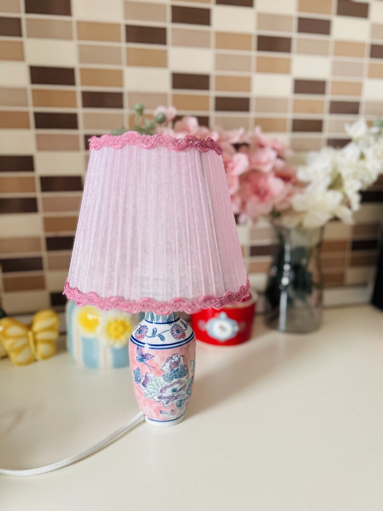Pembe kurdele başlık abajur