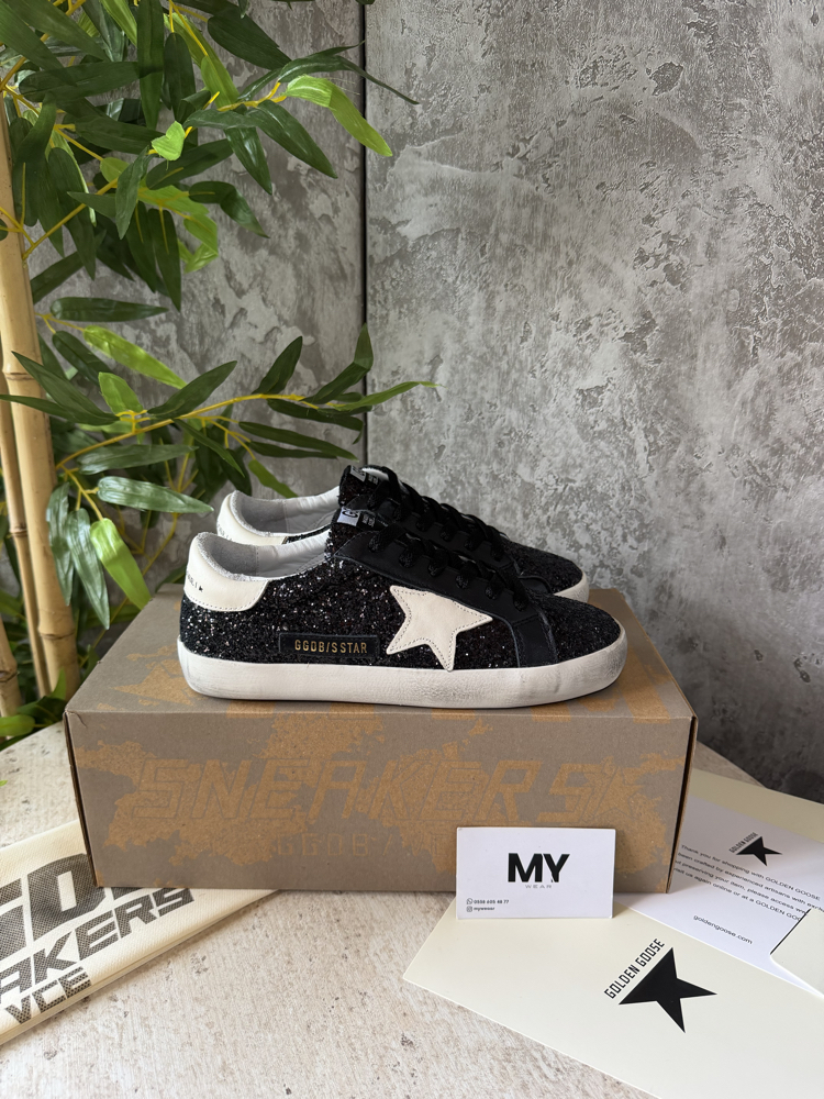 Golden Goose “Glitter Black” ⭐️
