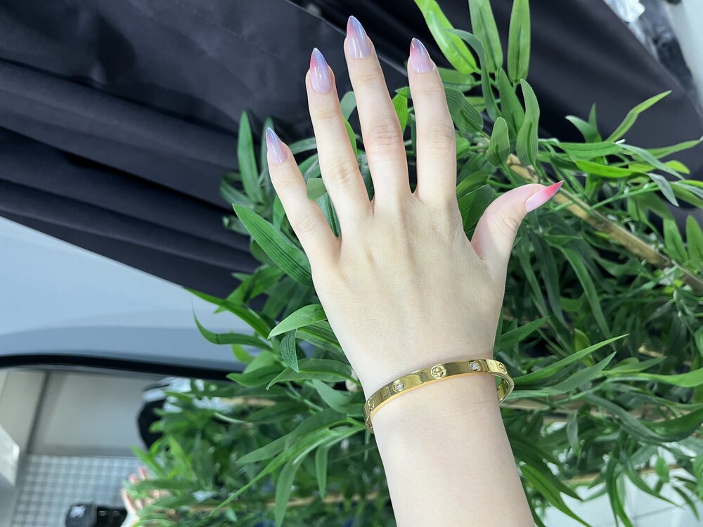 Gold Cartier Bileklik